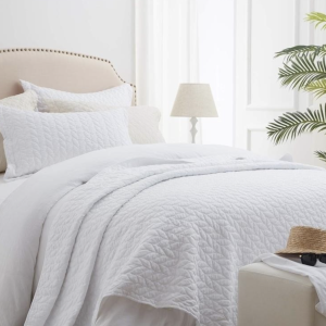 SunStyle Home Quilt Set White Twin Lightweight Bed- new