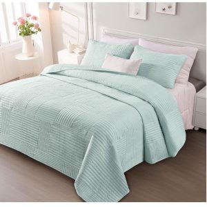 Whale Flotilla Ultra Soft Queen Quilt Bedding Set - new