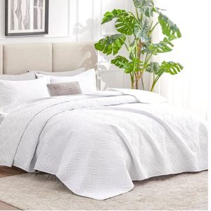 Love's cabin Twin Quilt Set White Bedspreads -new in box
