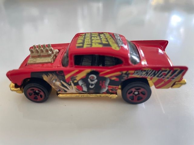 2002 Hot Wheels #225 ’57 Chevy Teenage Freak From Outerspace Thailand