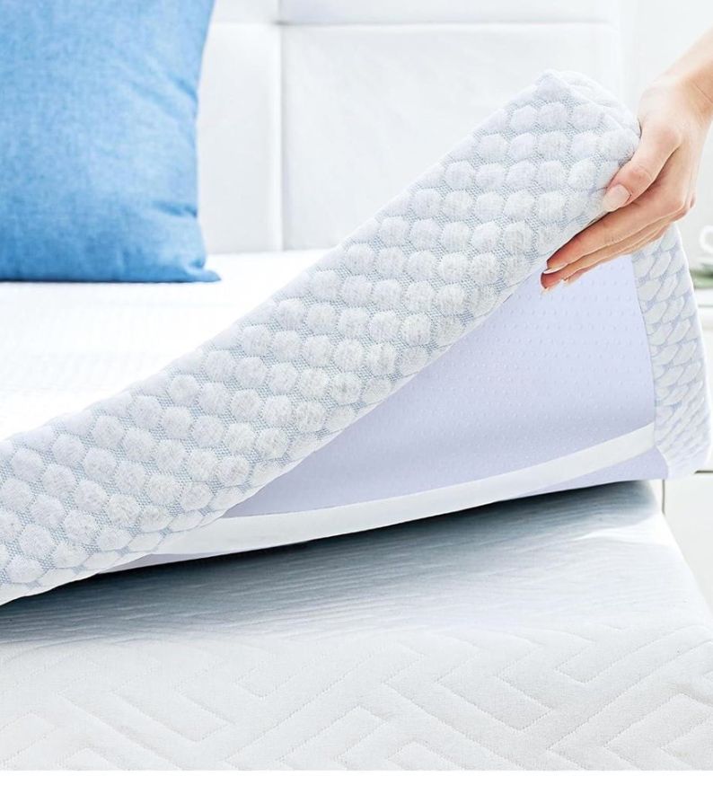 SINWEEK Cooling Memory Foam Topper, 2"- new sealed