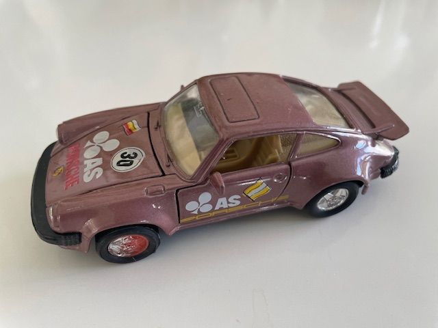 Welly Porsche 911 Turbo Metallic Rose Pink BAS Racing Diecast Car Loose