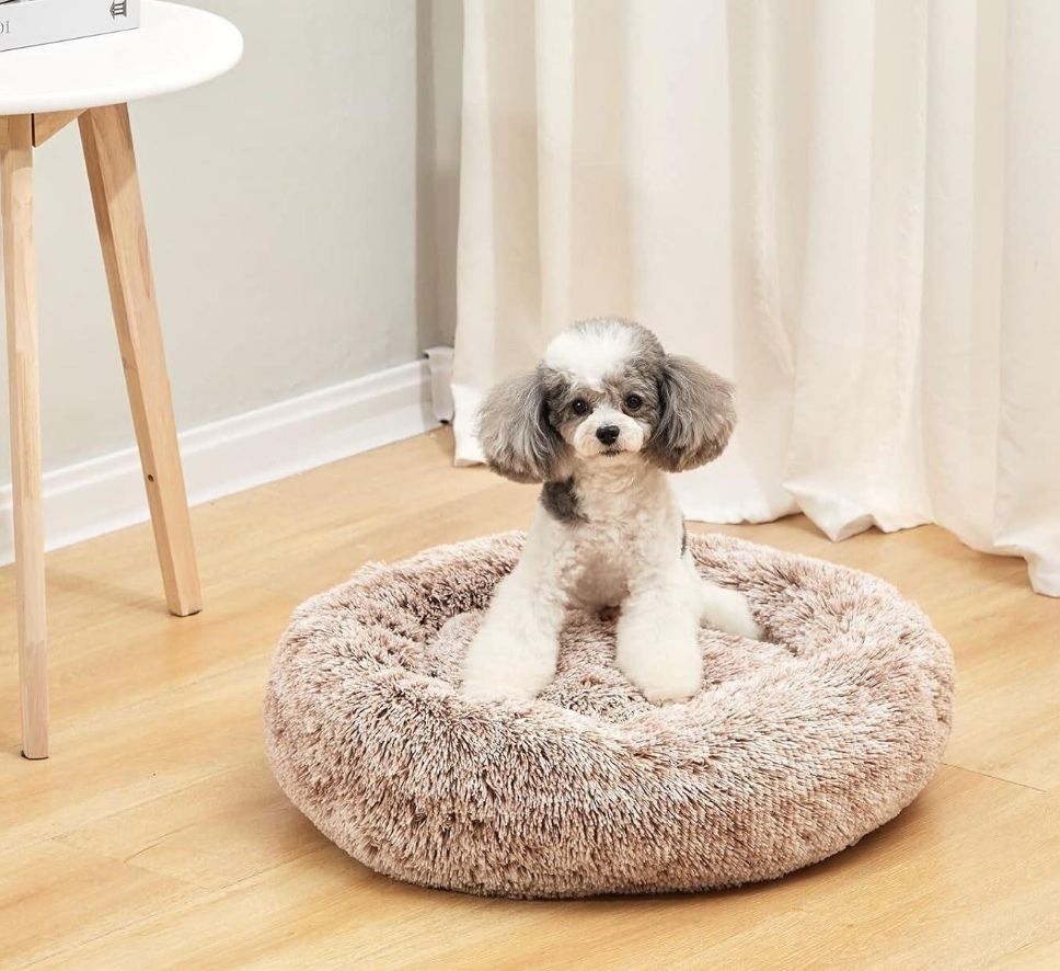 Bedfolks Calming Donut Dog Bed, Small- new in box