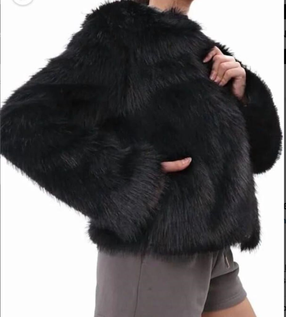 Faux Fur Coat zipper Size -L- SEALED